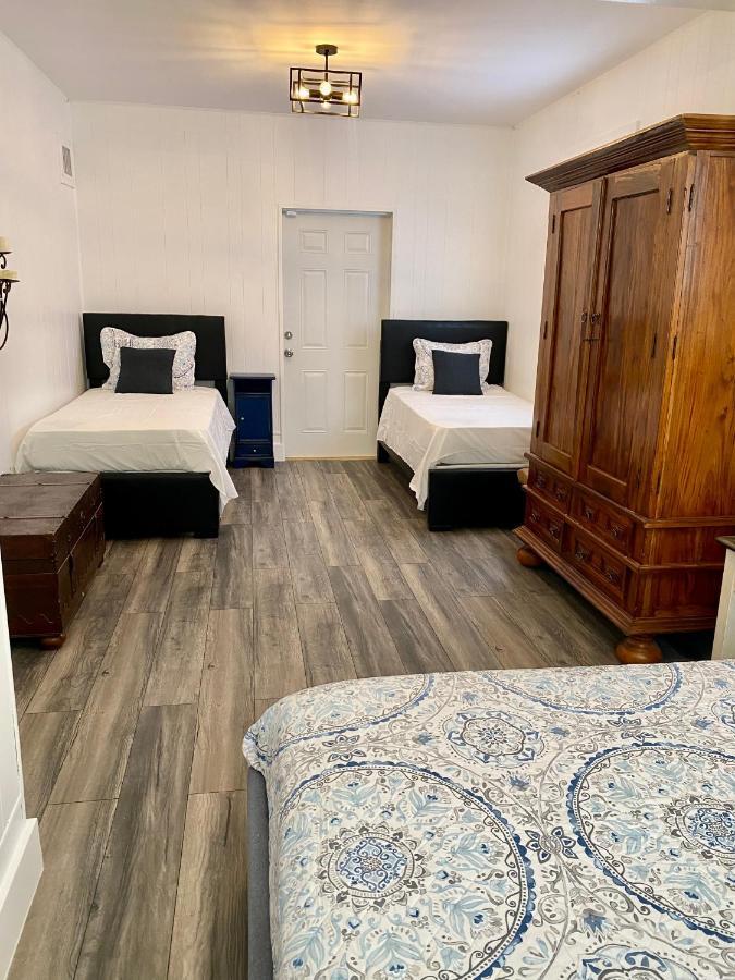 Casa Wellness Apartment Tamiami Luaran gambar
