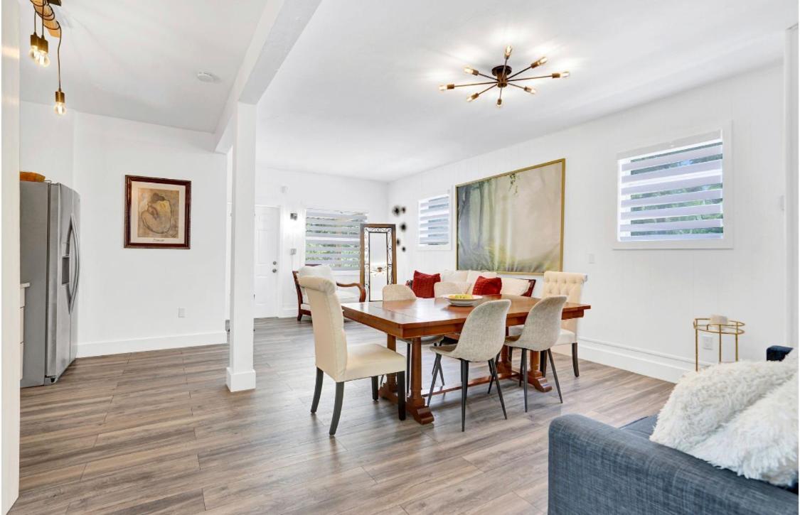 Casa Wellness Apartment Tamiami Luaran gambar